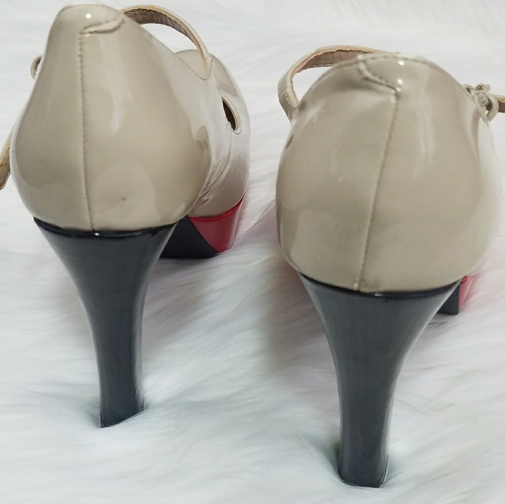 Guess platform shoes in tan, red, black color 0014 - Picture 8 of 9
